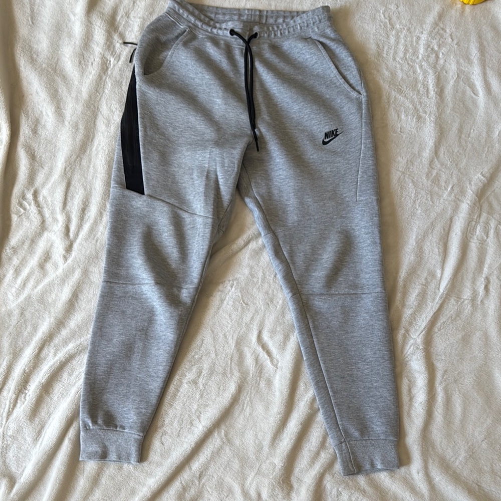 Nike Sportswear Tech Fleece Track Pants - Dark Heather Grey/Black -size M